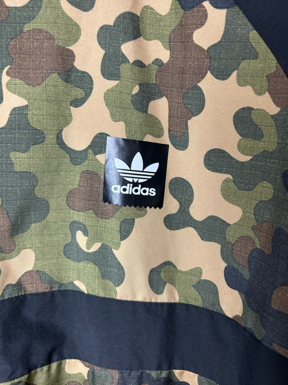 adidas Men's Camo Hooded Windbreaker Jacket - Green/Black/Tan - Picture 5 of 8